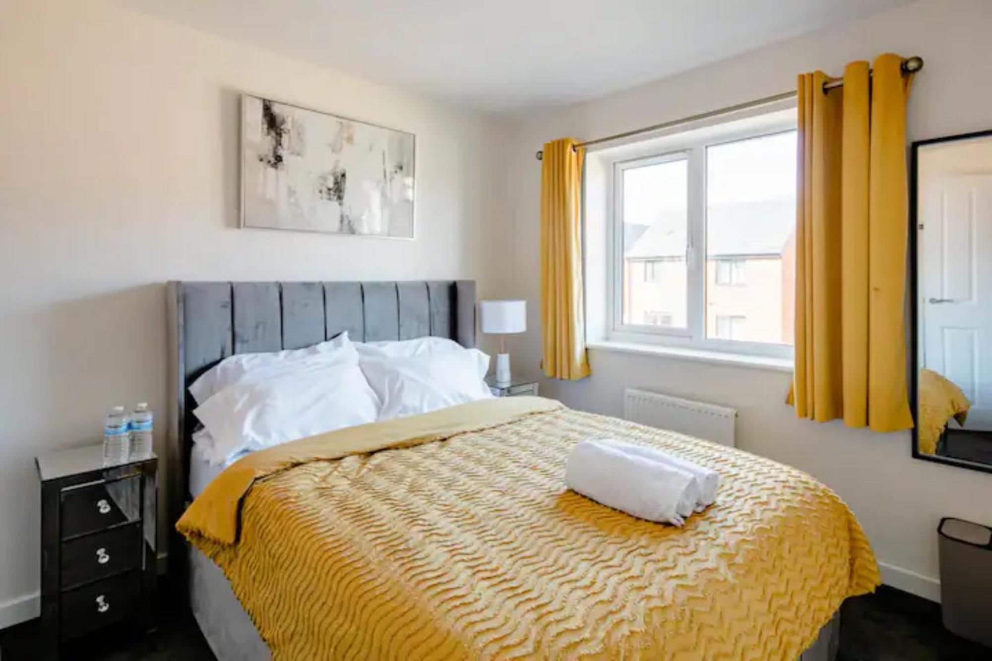 Stunning Private Room In A Home - Bathroom & Parking! Salford  Dış mekan fotoğraf